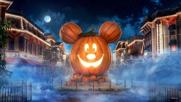 Mickey Pumpkin at Disneyland 